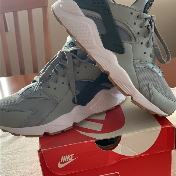 Nike Air Huarache - Picture 6 of 10